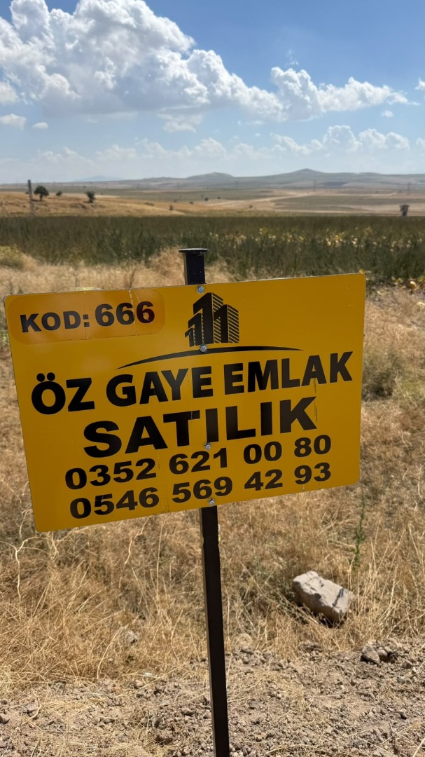 KAYSERİ DEVELİ ÇOMAKLI MAHALLESİ YAPRAKLIBURUN DA SATILIK BAĞ YERİ